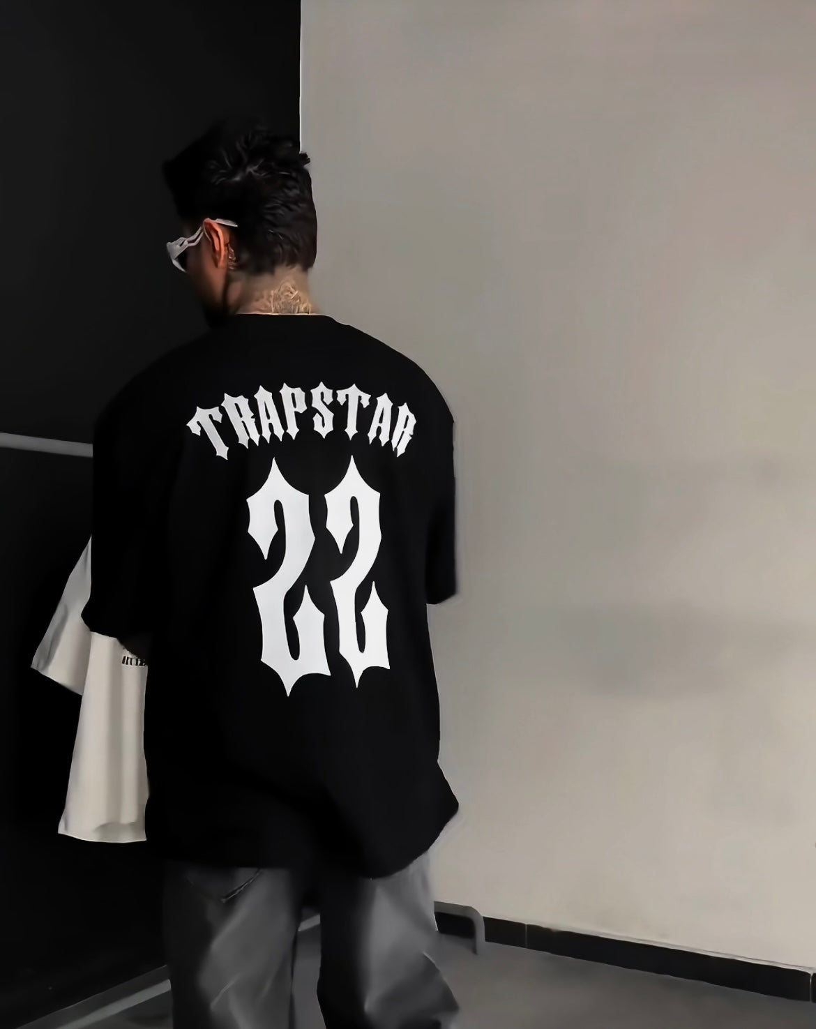 Trapstar 22 Urban Street Style Back Print Tee – Black