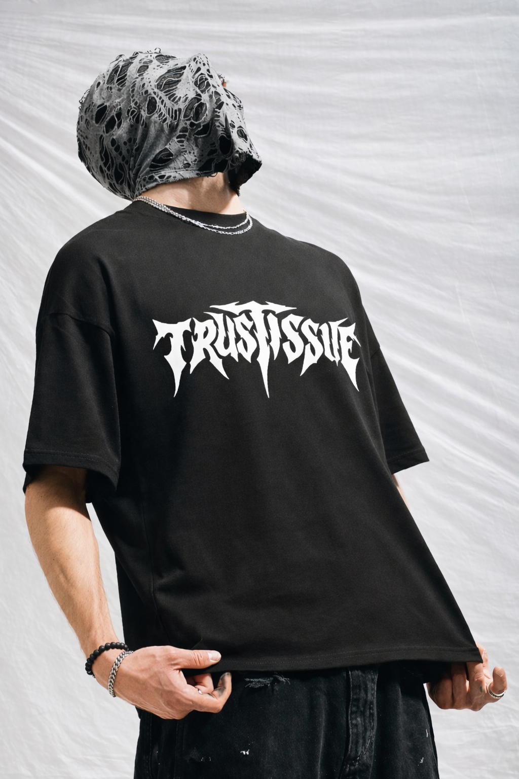 Black Graphic Streetwear T-Shirt – Trust Issue